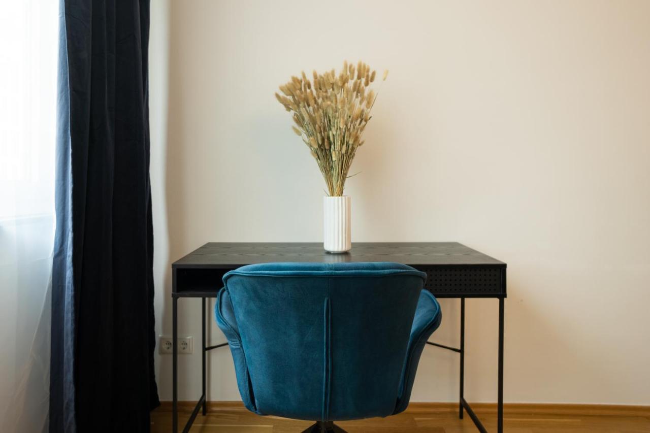 Bright Stylish Apartment In A Top Location Вена Экстерьер фото